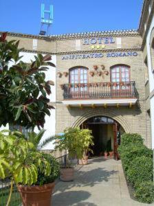 Отель Hotel Anfiteatro Romano  Сантипонсе